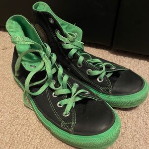 neon green and black converse